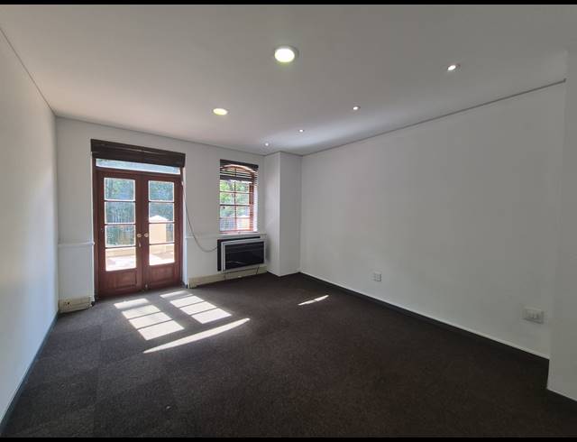 491M² OFFICE TO LET IN SANDTON CENTRAL